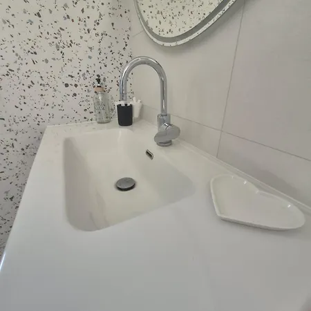 בית כפרי Avec Salle De Bain Privee *